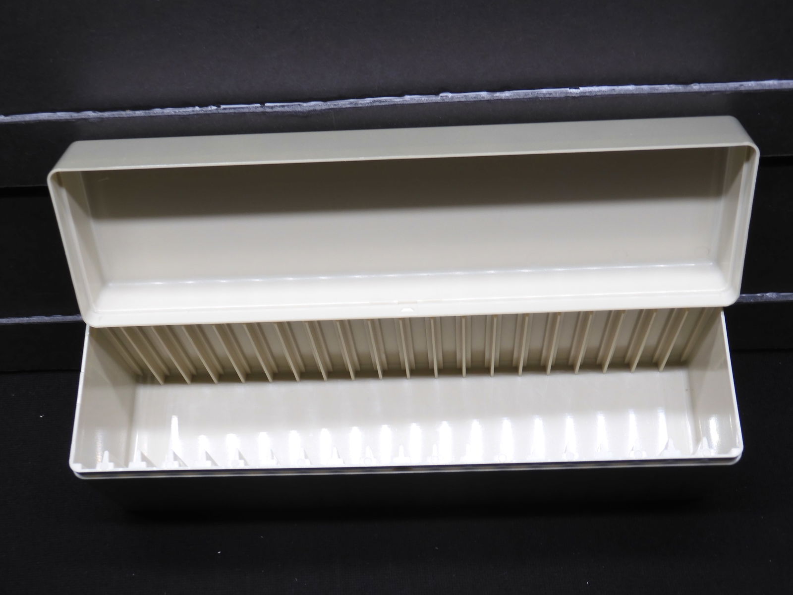 NGC Grading Company Encapsulated Coins Storage Box.  Positions For 20 Encapsulated Coins. (1 of 3)