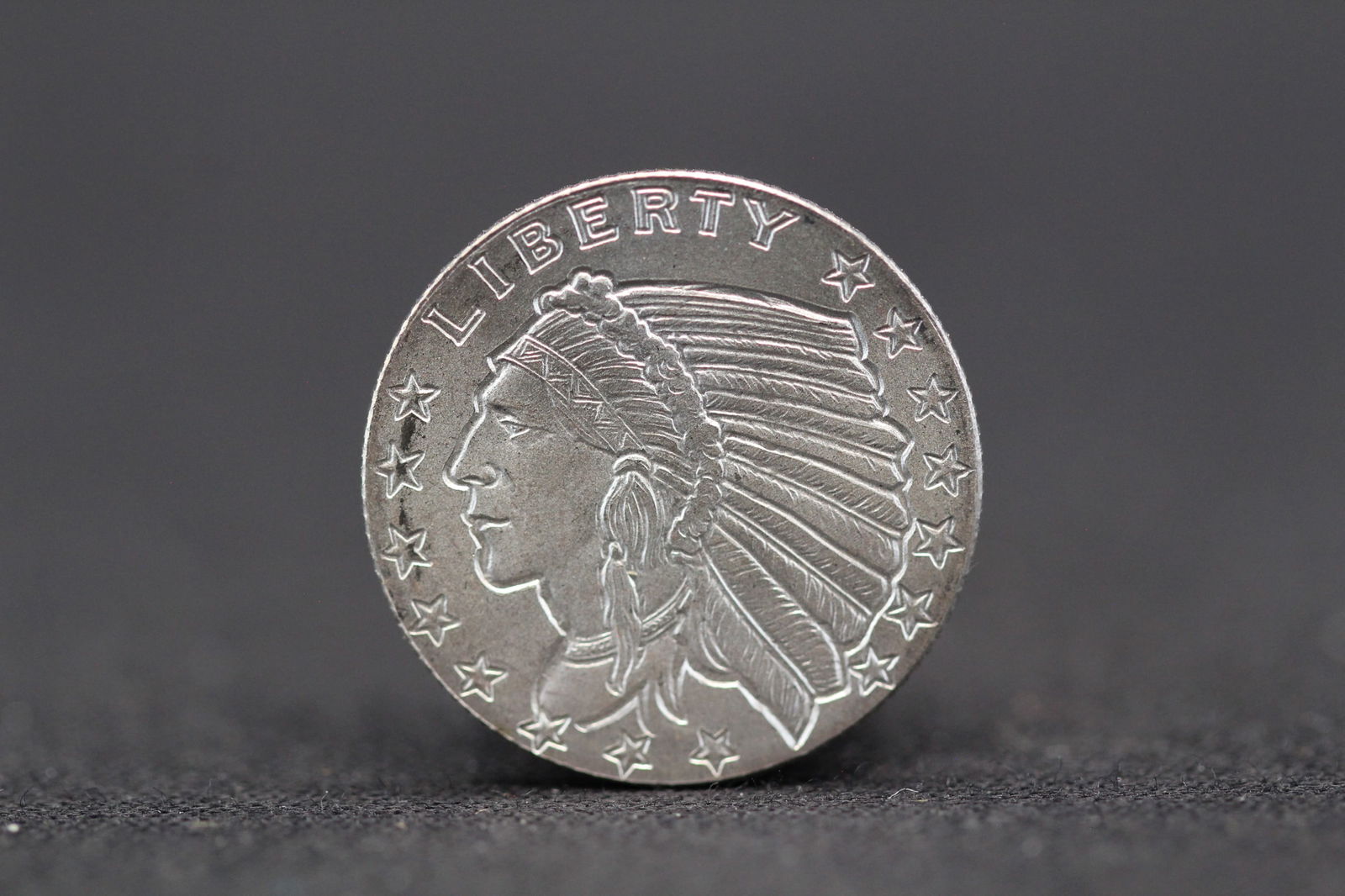 Indian Head 1/10 Troy Ounce .999 Fine Silver Round (1 of 2)
