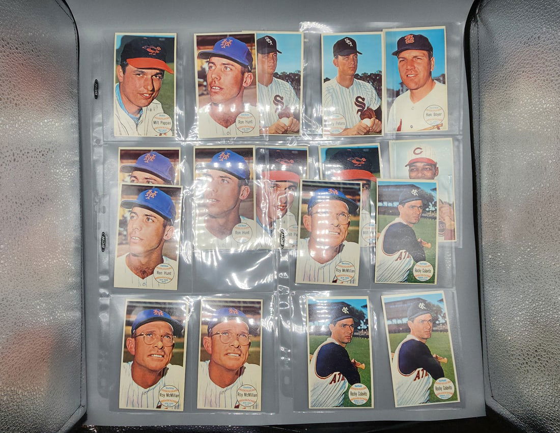(57) 1964 Topps Giants Baseball Cards - Mostly Mid Grade (1 of 5)