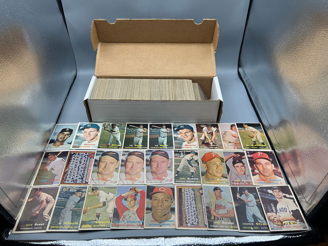 Lot of Approx. (475+) 1957 Topps Baseball Cards W/ Many Stars - Varying Conditions (1 of 3)