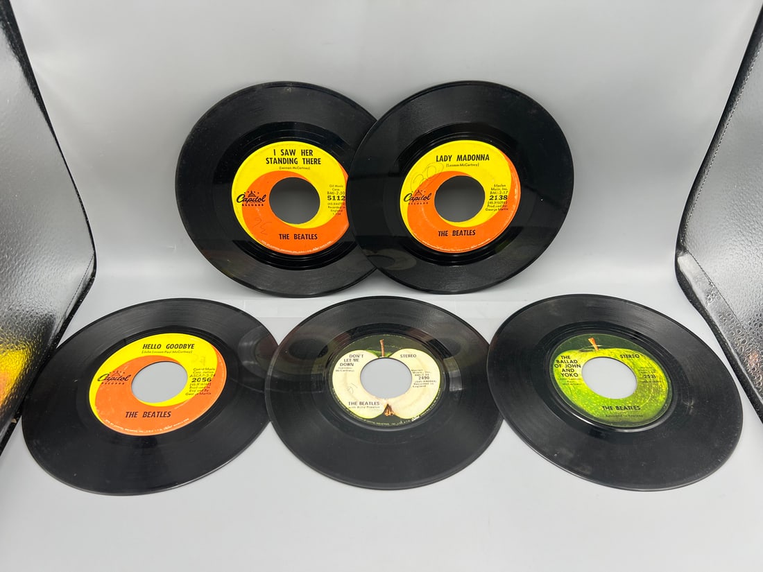 Lot of (5) The Beatles 45 Records - Varying Conditions: Lot of (5) The Beatles 45 Records - Varying Conditions