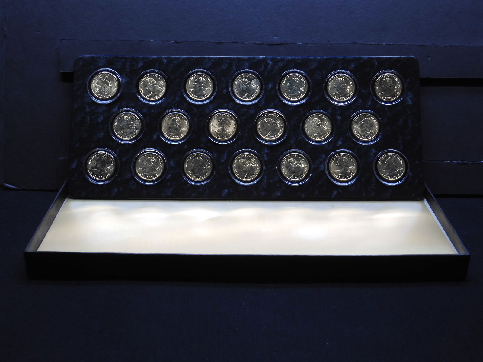 Assortment of Gold Layered Statehood Quarters in Box - Beautiful Set! - 20 Coins (1 of 8)