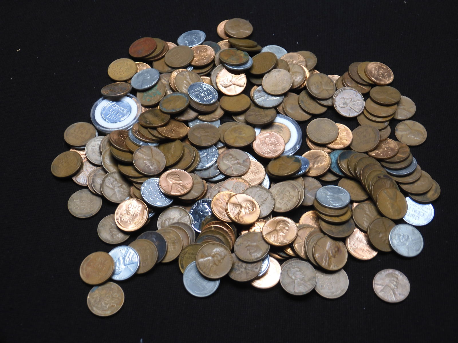 Bag of Misc. Lincoln Wheat Cents (1 of 6)