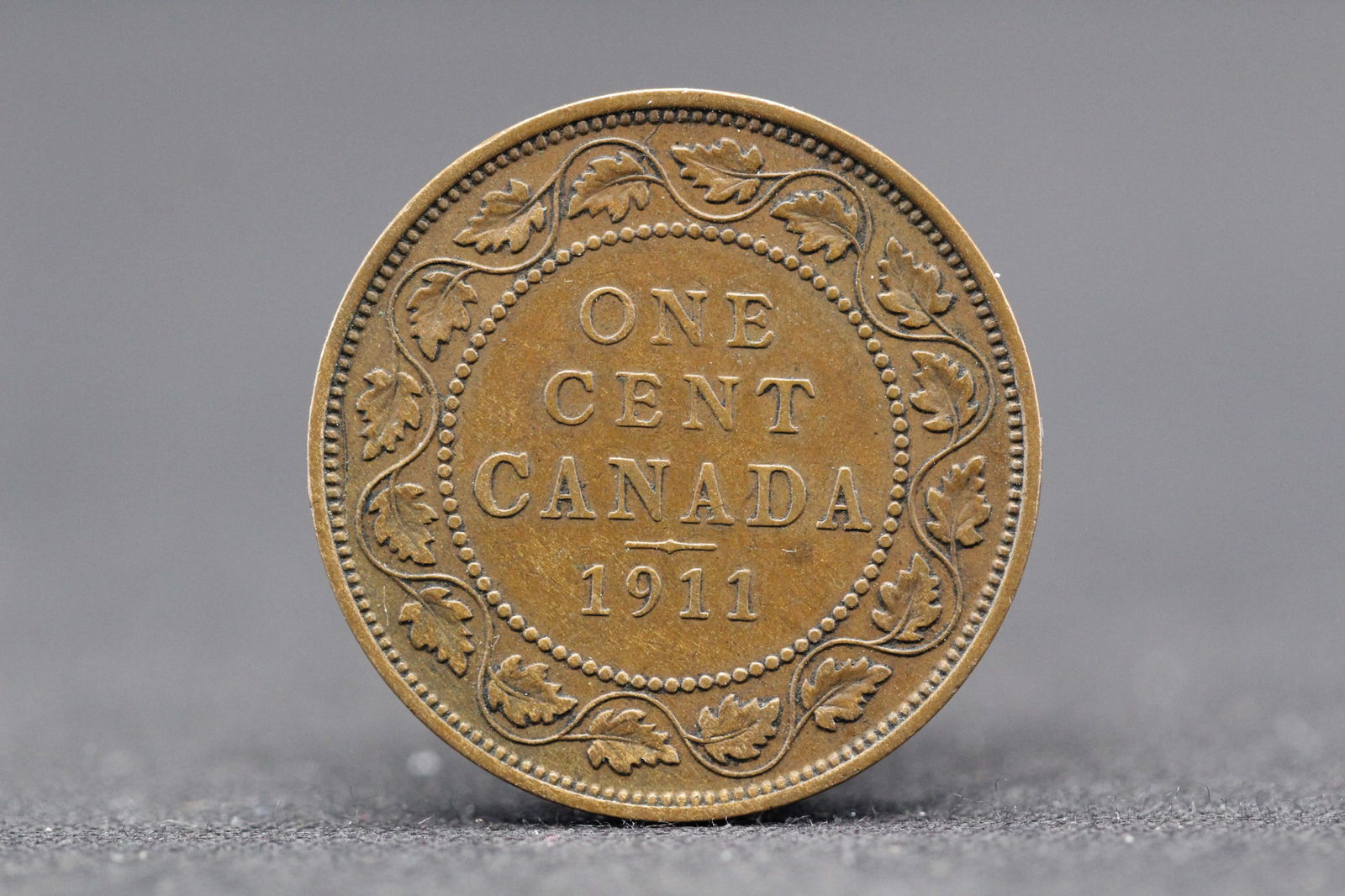 1911-High Grade, Detailed Leaves-Canada Large Cent, 113 Years Old! (1 of 2)