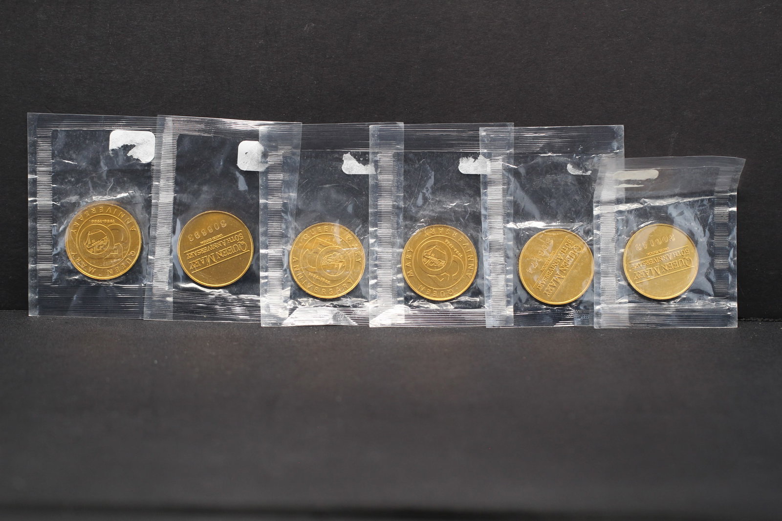 Vintage - 1986 Ltd Ed Queen Mary 50th Anniversary Token / Coin (QTY=6): Vintage - 1986 Ltd Ed Queen Mary 50th Anniversary Token / Coin (QTY=6)