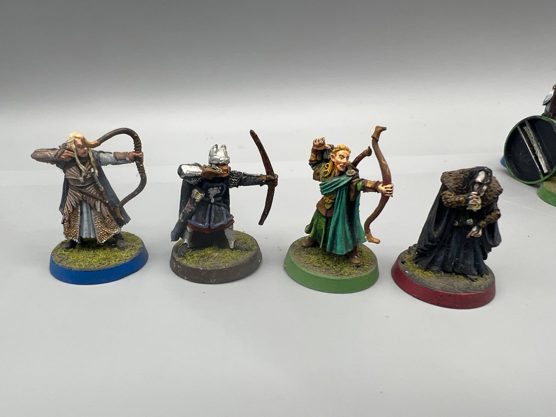 1992 Games Workshop Fantasy RPG Metal Miniatures Lot of 16 - Lord of the Rings - Galadriel, Elrond (1 of 12)
