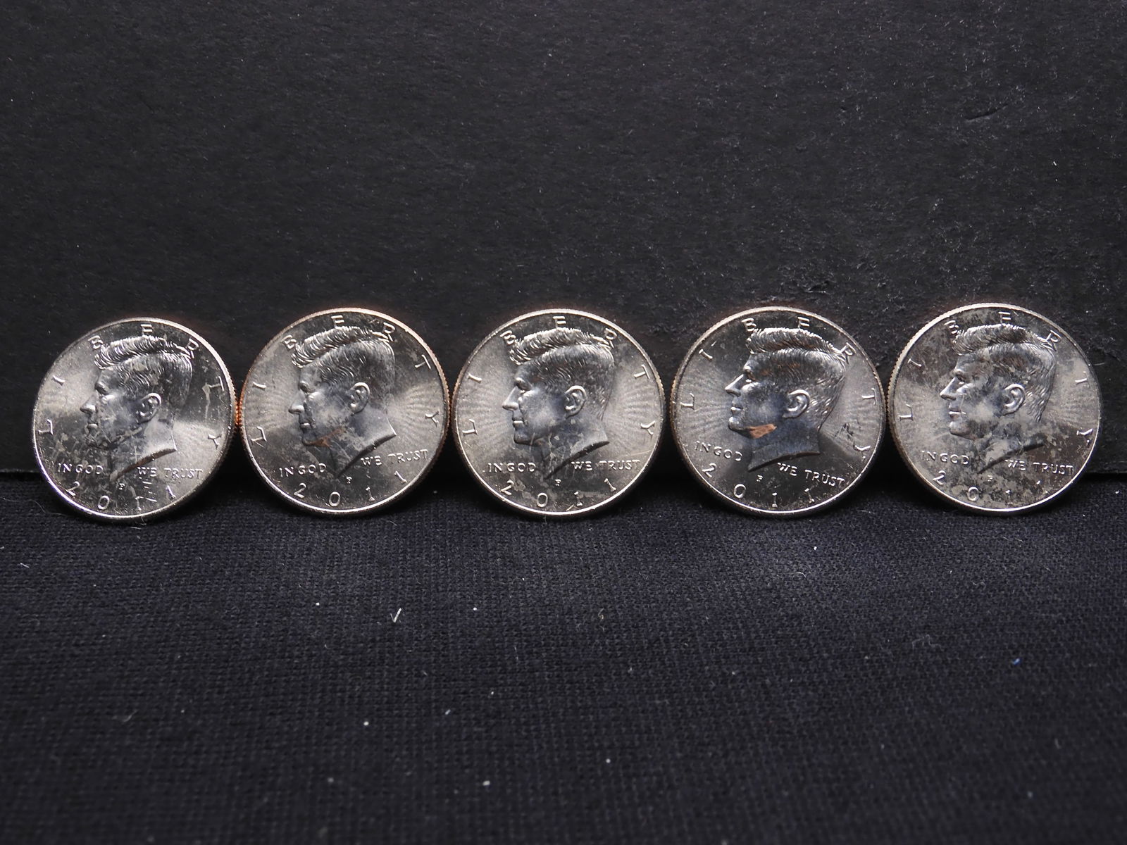 5 2011-P Uncirculated Kennedy Half Dollars From Mint Bag (1 of 4)