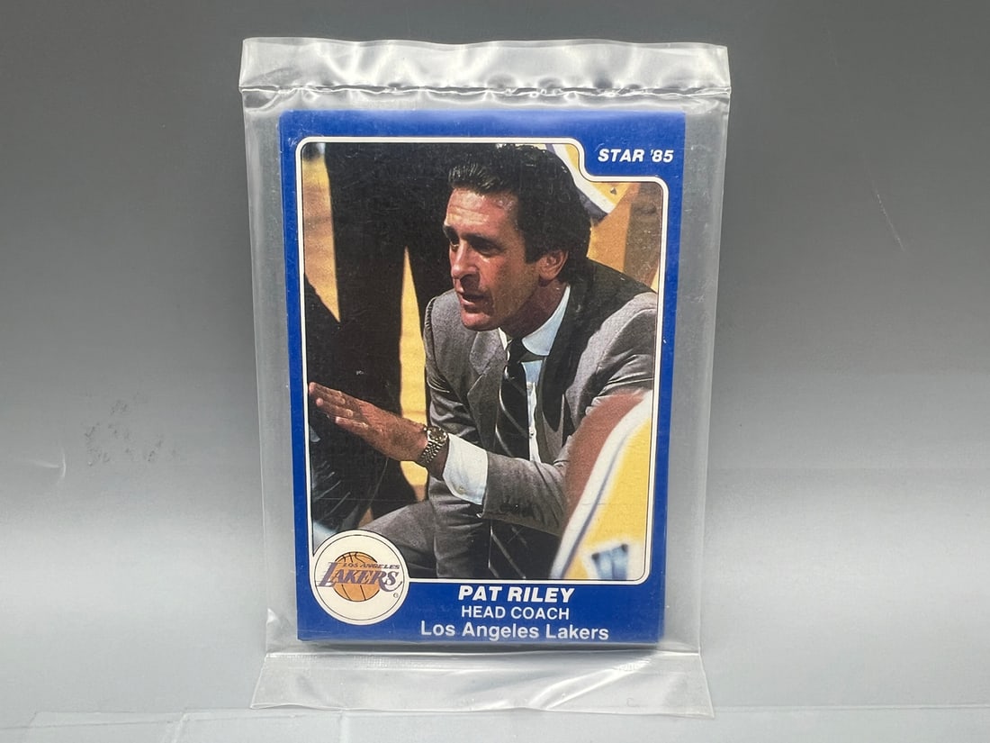 1985 Star Basketball NBA Coaches Sealed Bag W/ Pat Riley: 1985 Star Basketball NBA Coaches Sealed Bag W/ Pat Riley