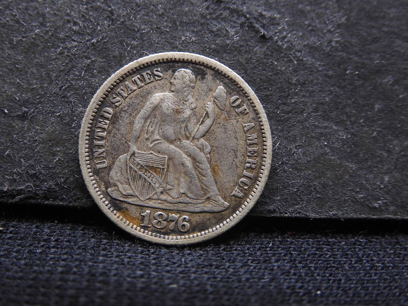 1876-CC Seated Liberty Dime (1 of 2)