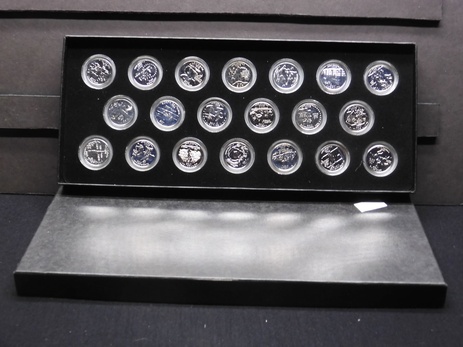 Assortment of Uncirculated Statehood Quarters in Box - Beautiful Set! - 20 Coins (1 of 5)