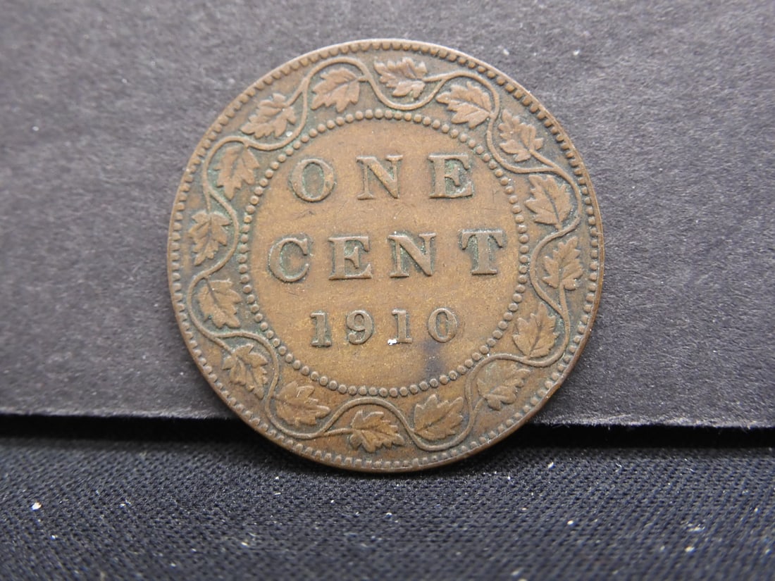 1910-XF/Beautiful Grade, Detailed Leaves-Canada Large Cent, 114 Years Old! (1 of 2)