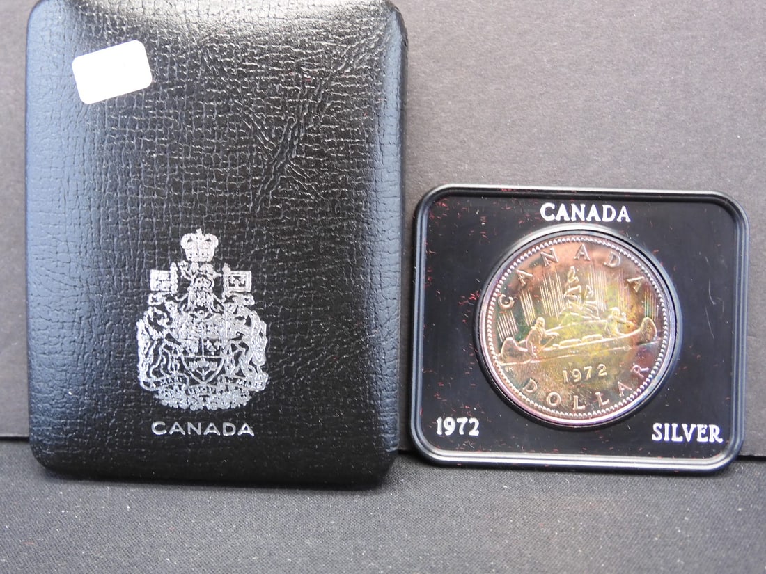 1972 Eliz. II Canada Silver Dollar Proof Coin - Voyageur (Toned) (1 of 3)