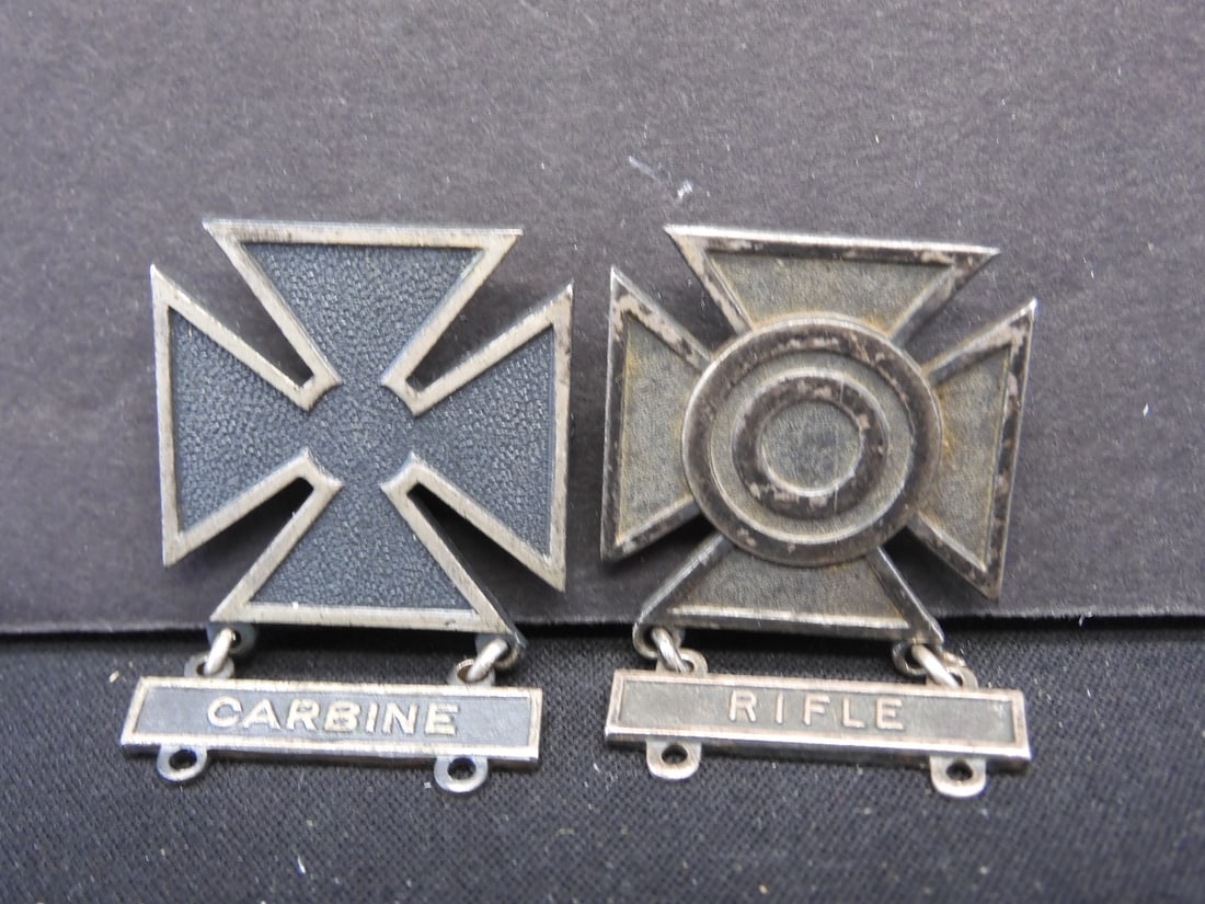2 U.S. Army WWII Iron Cross Marksman Sterling Badge - Carbine & Rifle, 21.1 Grams Sterling Silver: 2 U.S. Army WWII Iron Cross Marksman Sterling Badge - Carbine & Rifle, 21.1 Grams Sterling Silver