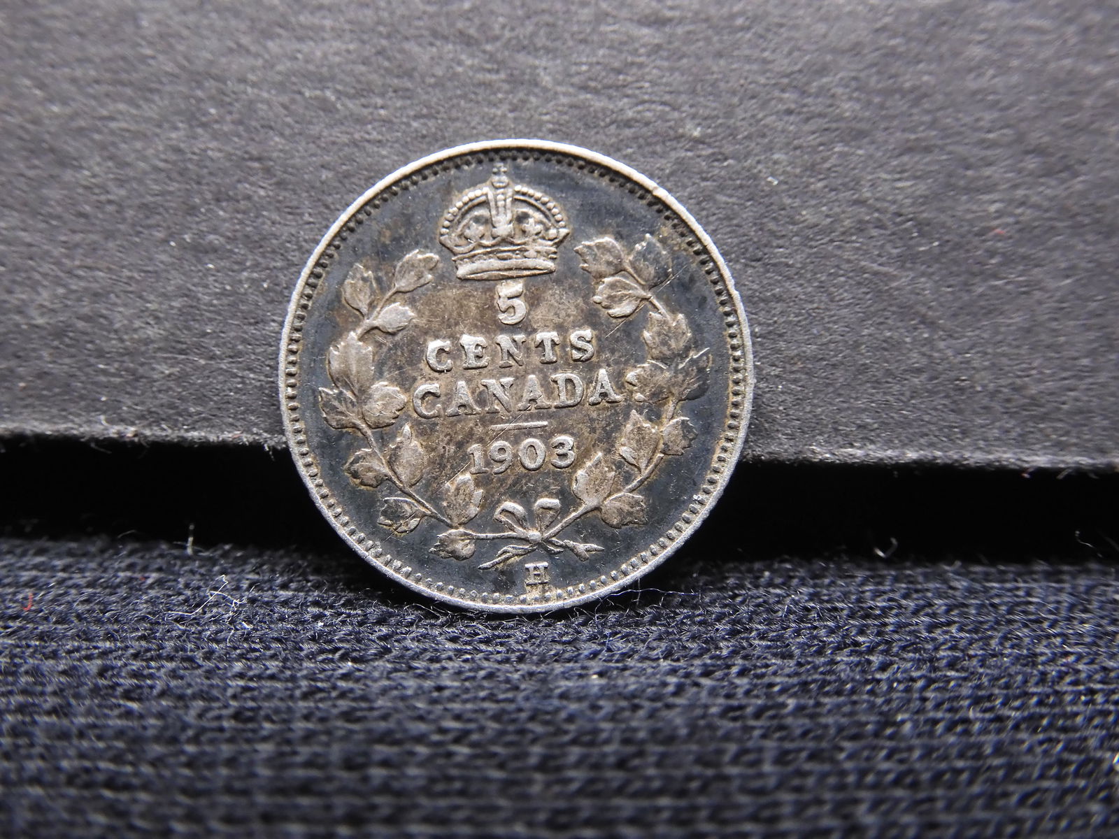 1903 H Canada Five Cent Silver. Nice original XF. Super. (1 of 3)