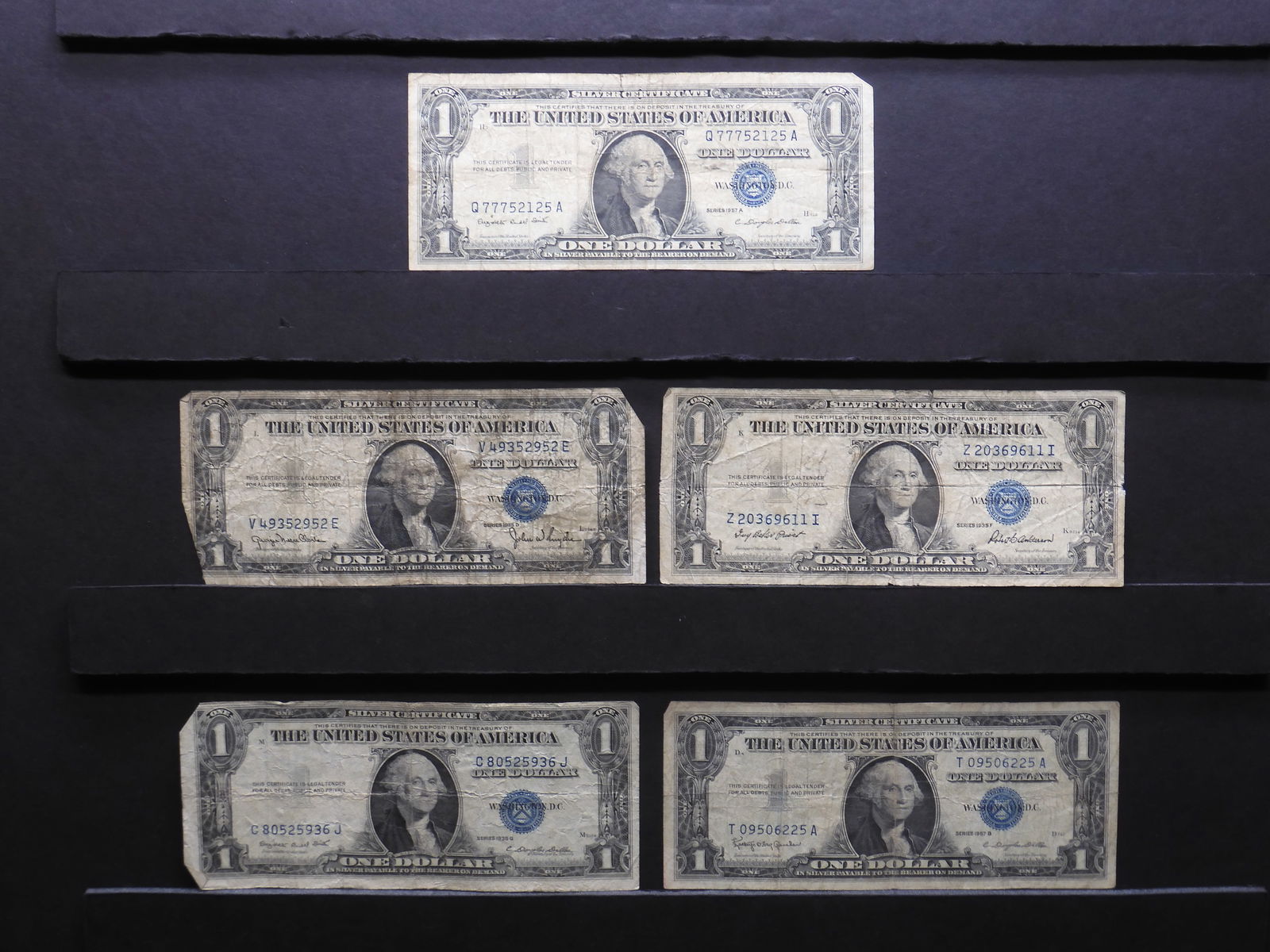 5 - $1.00 Silver Certificate Notes! (1 of 4)