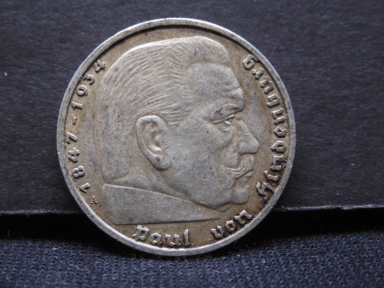 Foreign Silver - 8.8 DWT - 1938 German 5 Reichsmark (1 of 2)