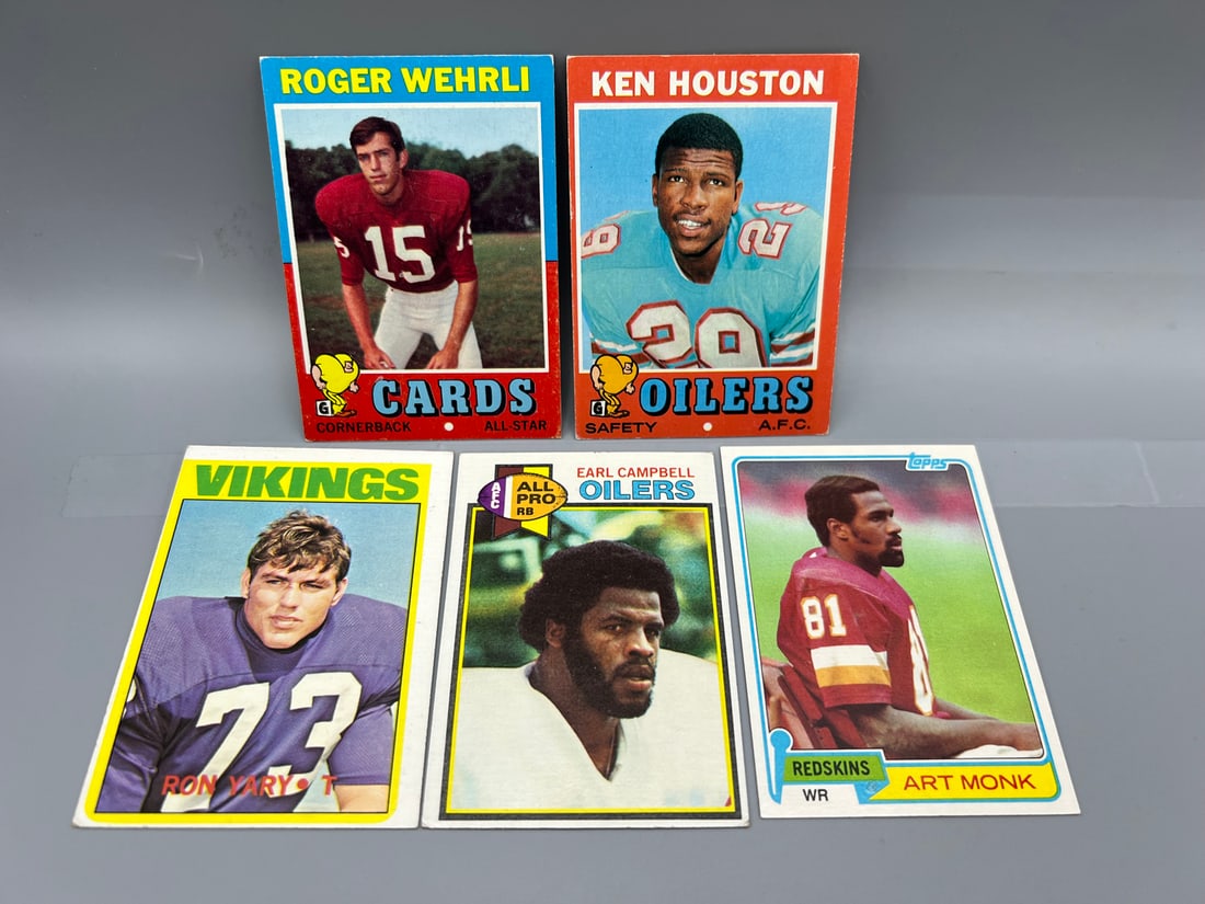 Lot of (5) Assorted Vintage Football Star Player Rookie Cards - Varying Conditions - Earl Campbell (1 of 2)