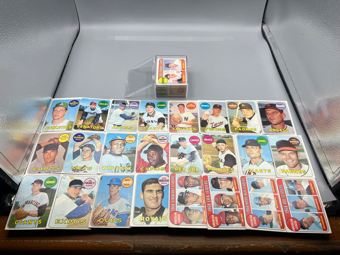 Lot of (100) 1969 Topps Baseball Cards - Varying Conditions (1 of 4)