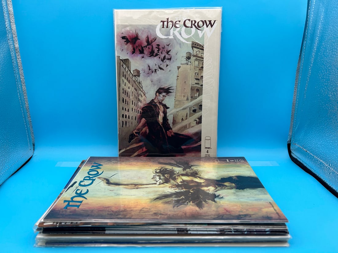 Lot of 12 Comics - The Crow, Hellboy, Dawn: Lot of 12 Comics - The Crow, Hellboy, Dawn