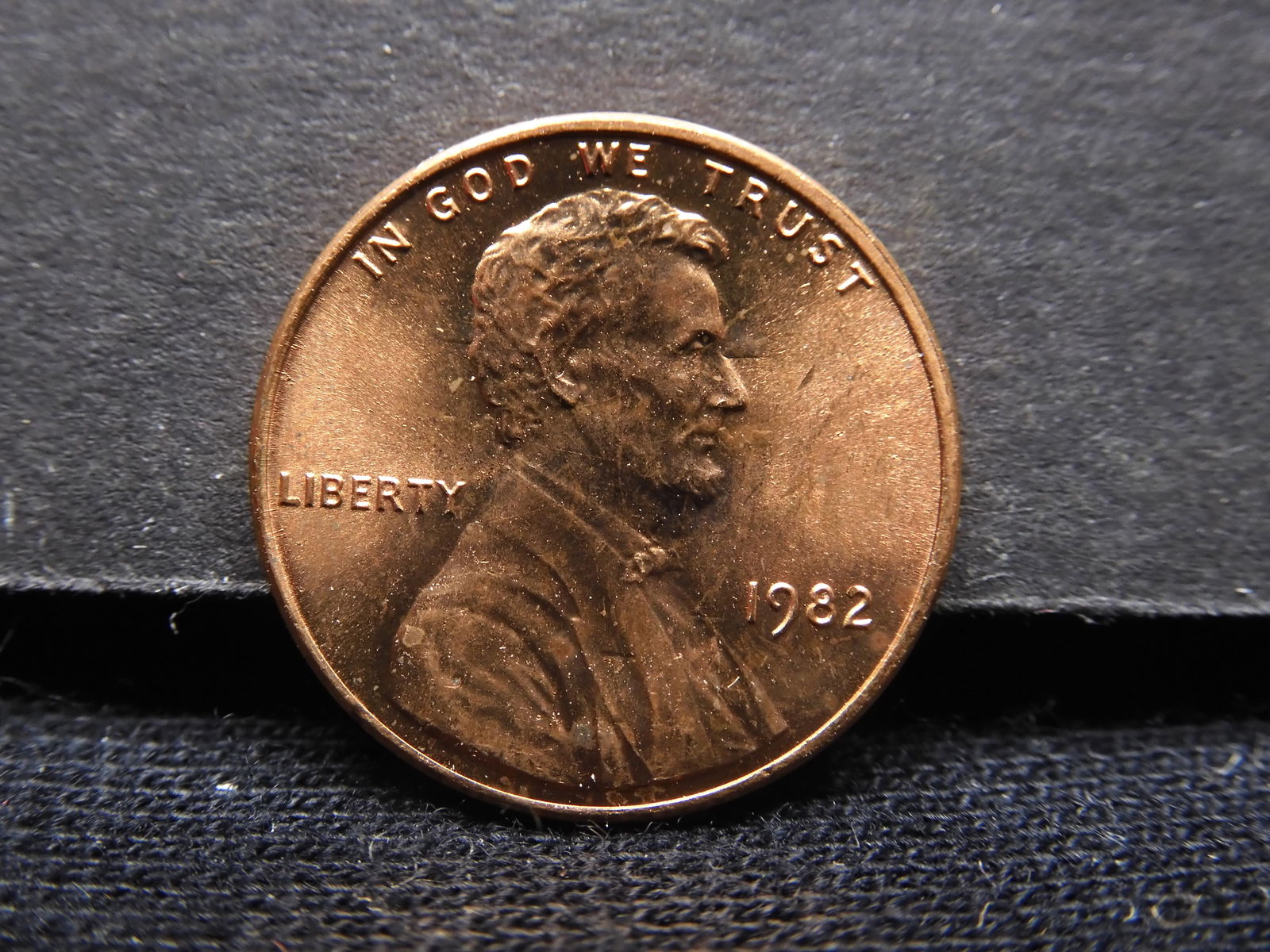 RARE Error: 1982 Copper Cent with Brockage. Reverse memorial building struck on both reverse and (1 of 7)