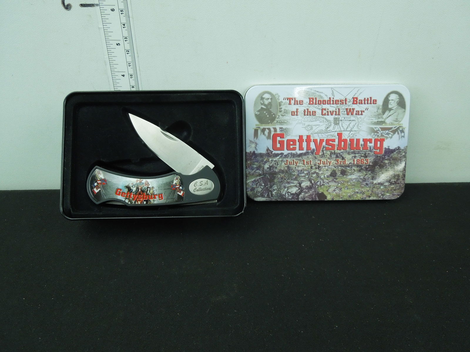 NIB Gettysburg Knife in Tin (1 of 3)