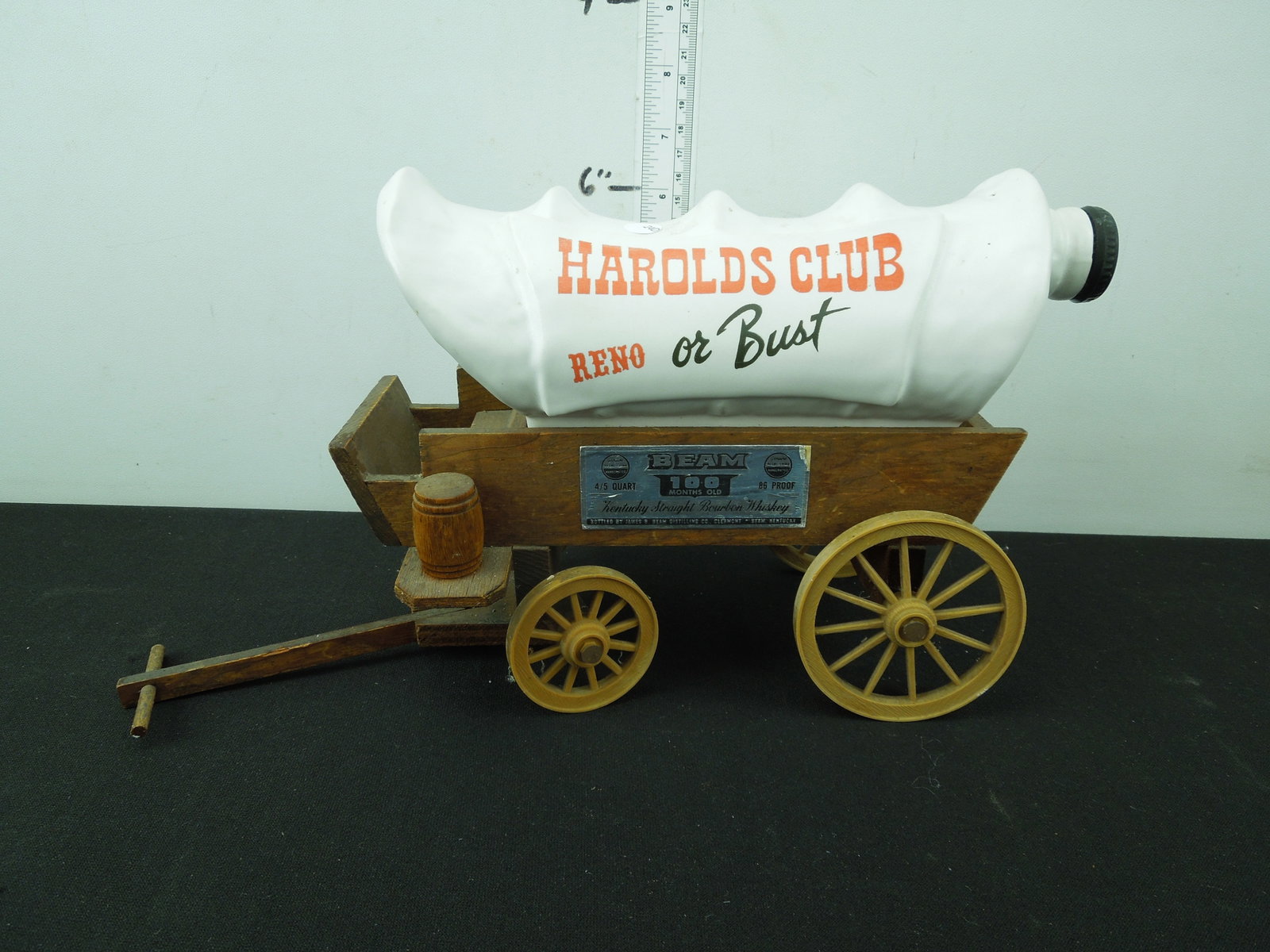 Jim Beam Covered Wagon Harold's Club Reno or Bust - Empty: Jim Beam Covered Wagon Harold's Club Reno or Bust - Empty
