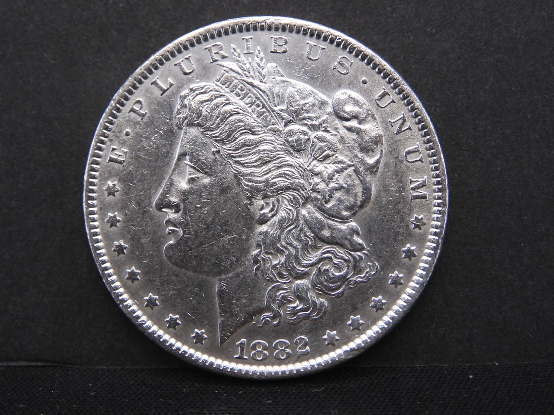 1882 Morgan Dollar. HIGH GRADE (1 of 2)