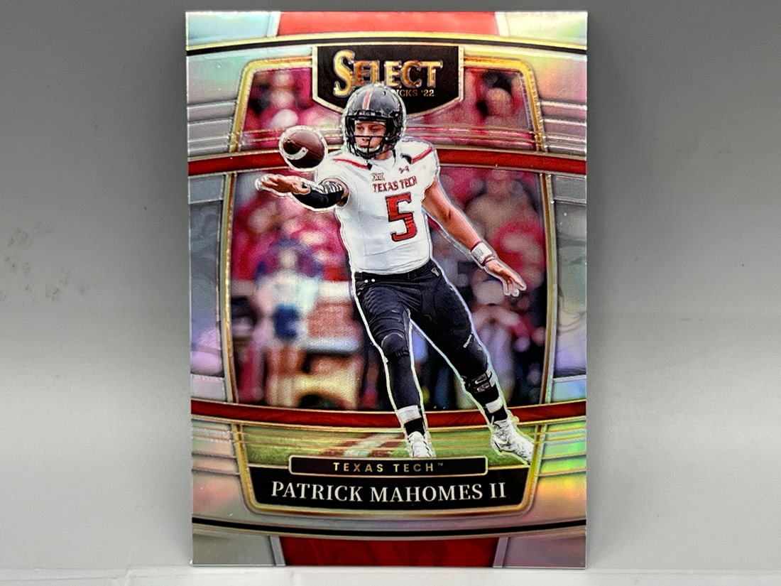 2022 Panini Select Draft Picks Patrick Mahomes Silver Prizm #26 (1 of 2)