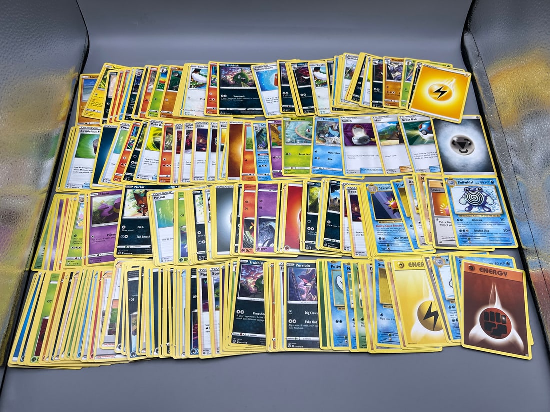 Lot of (200) Assorted Pokemon Trading Cards - Varying Conditions (1 of 5)