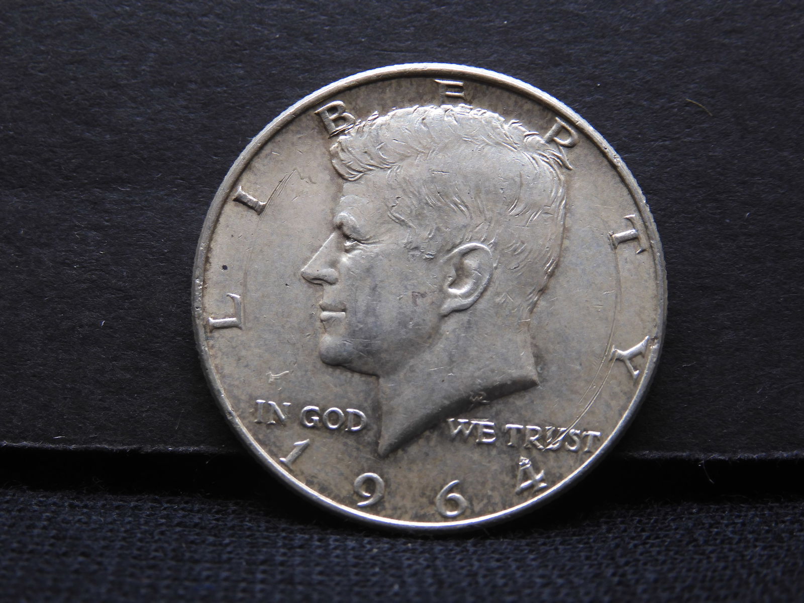 1964 P (BU) Kennedy Half Dollar (1 of 2)
