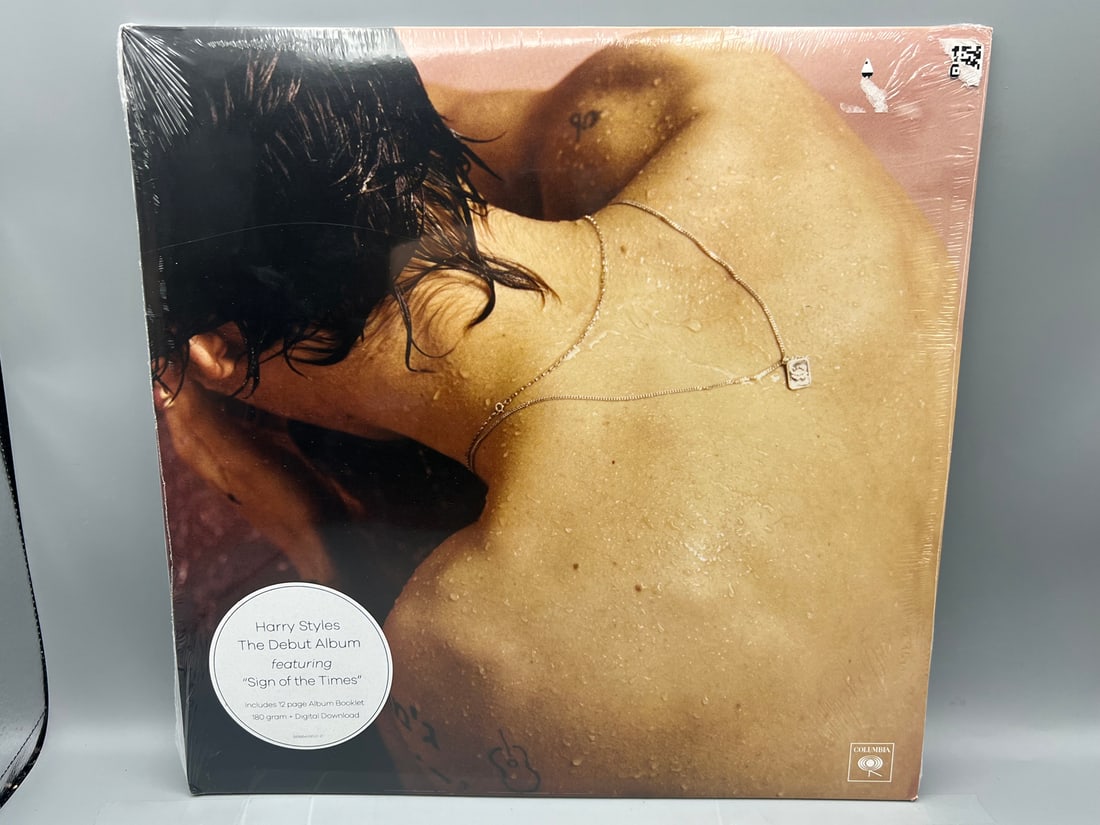 SEALED - Harry Styles: Harry Styles (2017); 180 gram vinyl, includes 12-page album booklet (1 of 2)