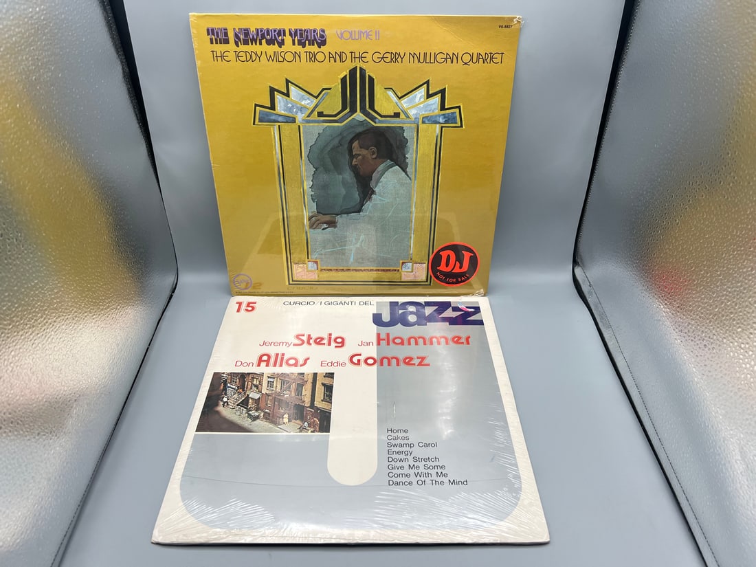 SEALED (both albums) - Lot of (2) Jazz: The Teddy Wilson Trio and the Gerry Mulligan Quartet: The: SEALED (both albums) - Lot of (2) Jazz: The Teddy Wilson Trio and the Gerry Mulligan Quartet: The Newport Years Volume II; and Steig/Hammer/Alias/Gomez: I Giganti del Jazz (1980); Reissue, Italy press