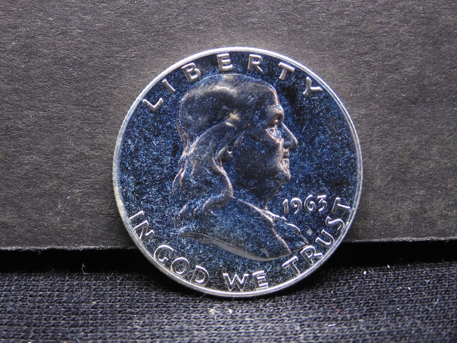 1963 Proof U.S. Benjamin Franklin Half Dollar. (1 of 2)