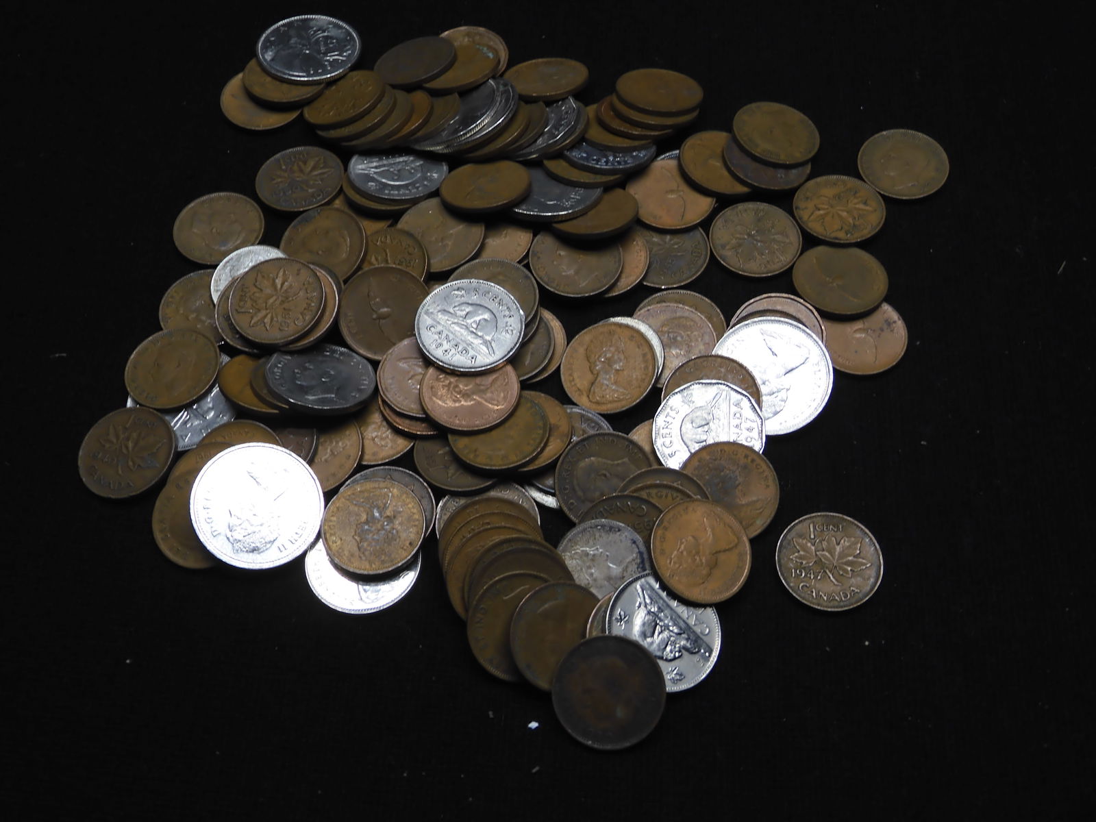1.35 lb Assorted Foreign Coins (1 of 5)