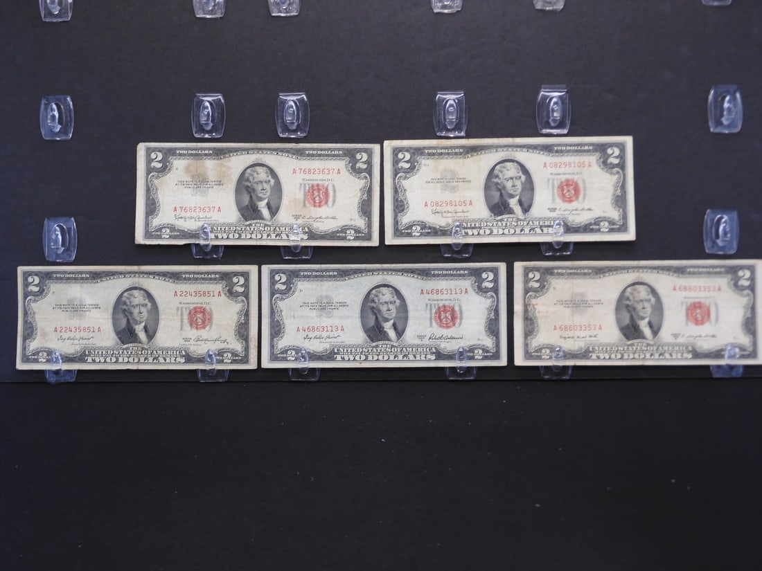 5 $2 Red Seal U.S. Notes (1 of 5)