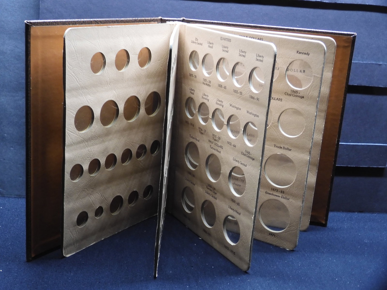 EMPTY Dansco Type slide album number 7070. Really nice used condition with all slides.? (1 of 2)