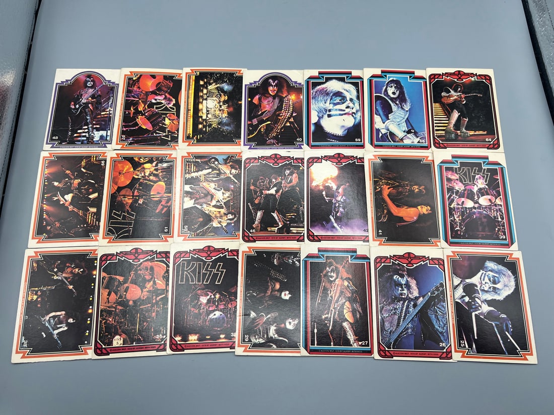 Lot of (21) 1978 Donruss Kiss Trading Cards - Varying Conditions: Lot of (21) 1978 Donruss Kiss Trading Cards - Varying Conditions