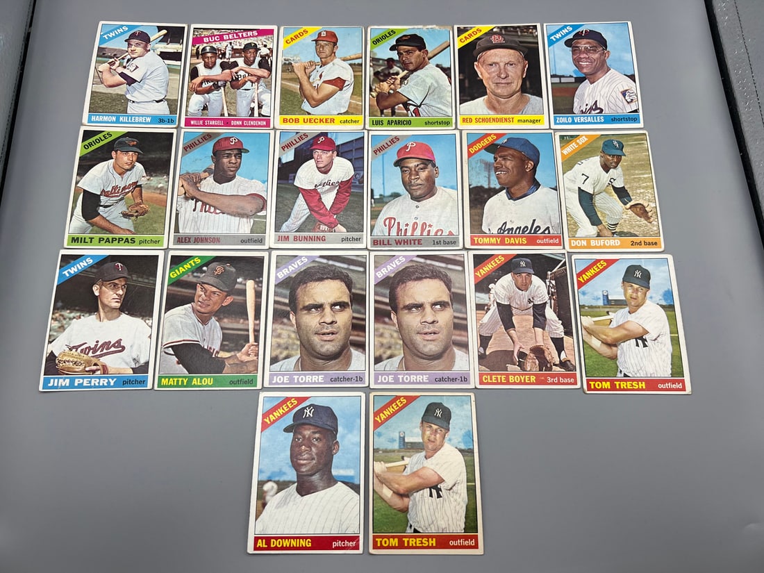 Lot of (20) 1966 Topps Baseball Cards W/ Some Stars - Varying Conditions - Harmon Killebrew, Willie (1 of 2)