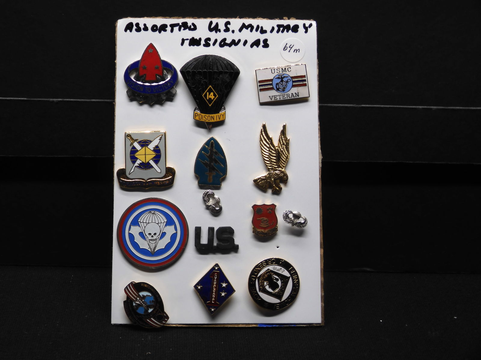 14 Assorted U.S. Military Insignias (1 of 5)