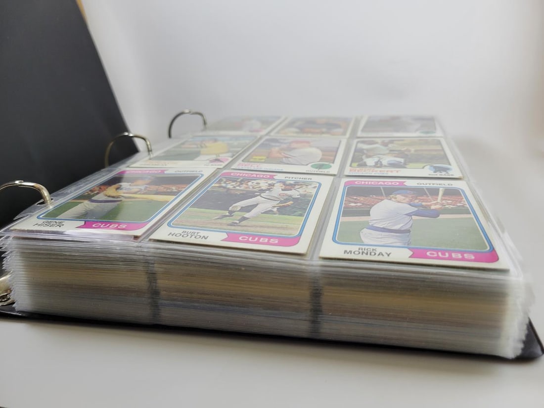 Album of Vintage Baseball Cards - Over 500 Cards (1 of 15)