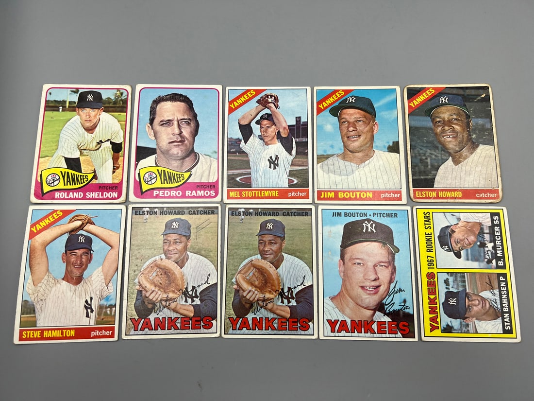 Lot of (10) Assorted 1960's New York Yankees Vintage Baseball Cards - Varying Conditions - 1965, (1 of 3)