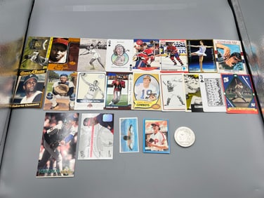 Lot of (22) Assorted Miscellanous Sports Cards W/ Stars - Varying Conditions