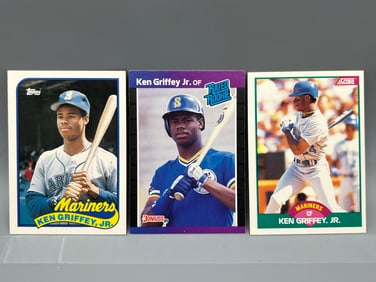Lot of (3) 1989 Ken Griffey Jr. Baseball Rookie Cards - Varying Conditions