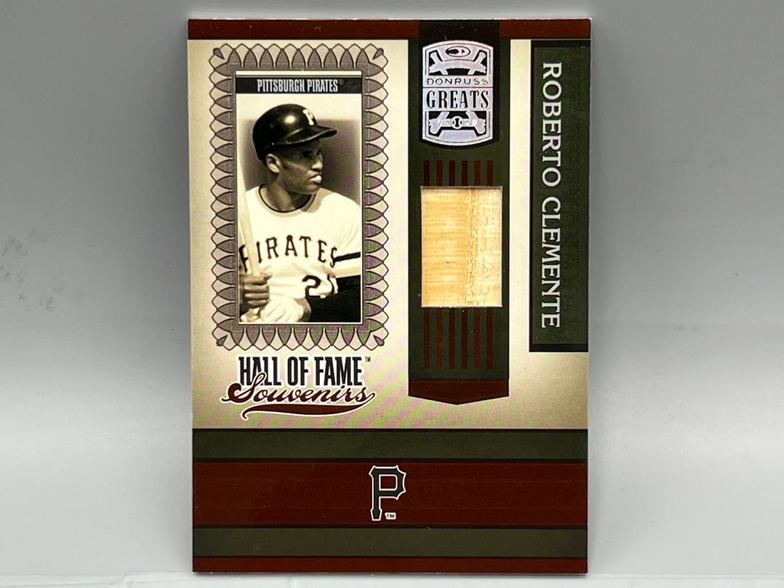 2005 Donruss Greats Roberto Clemente Hall of Fame Souvenirs Game Used Bat Relic (1 of 2)