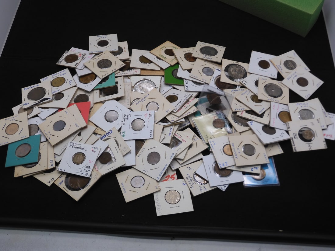 125+ Mixed Foreign Coins. (1 of 5)