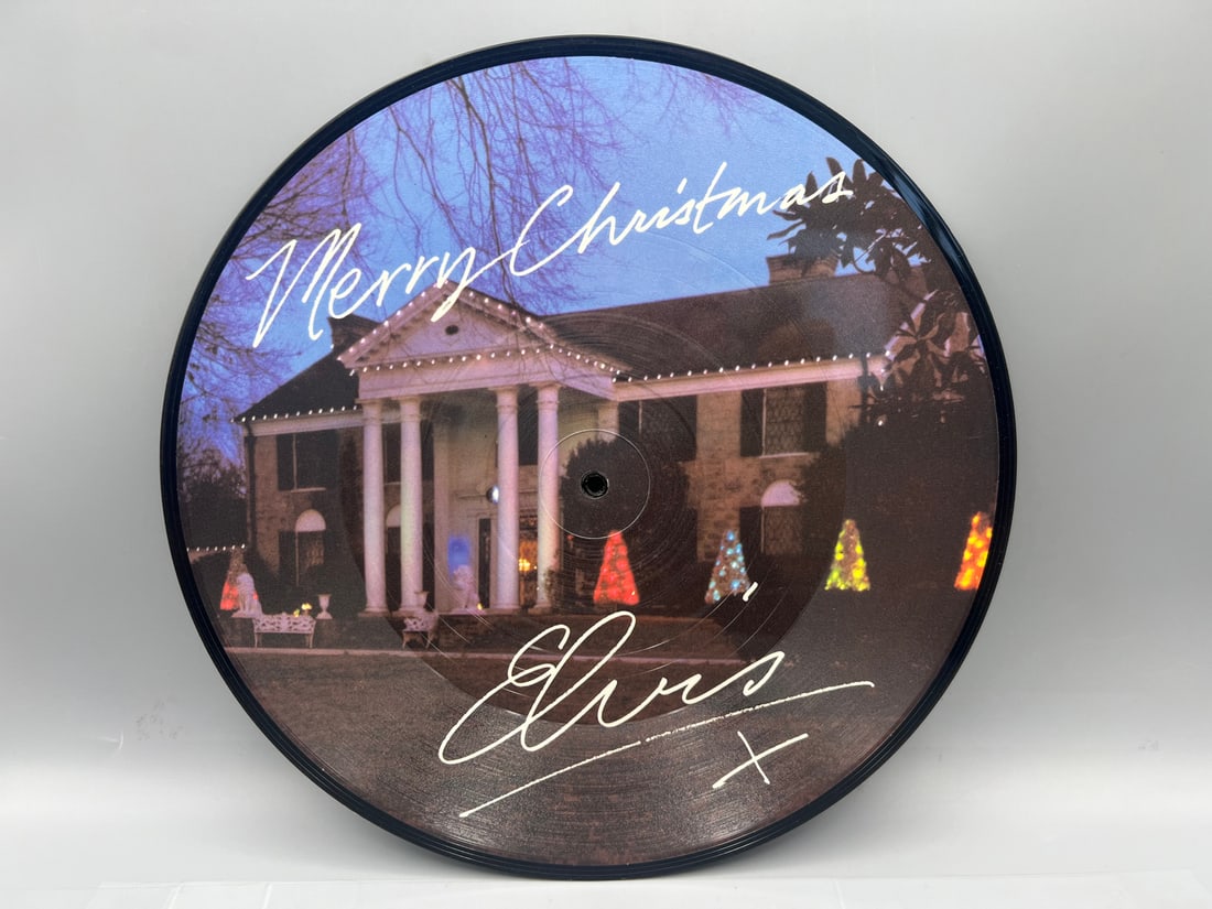 Circa 1980's Elvis Presley Merry Christmas Picture Disc Vinyl Album (1 of 2)
