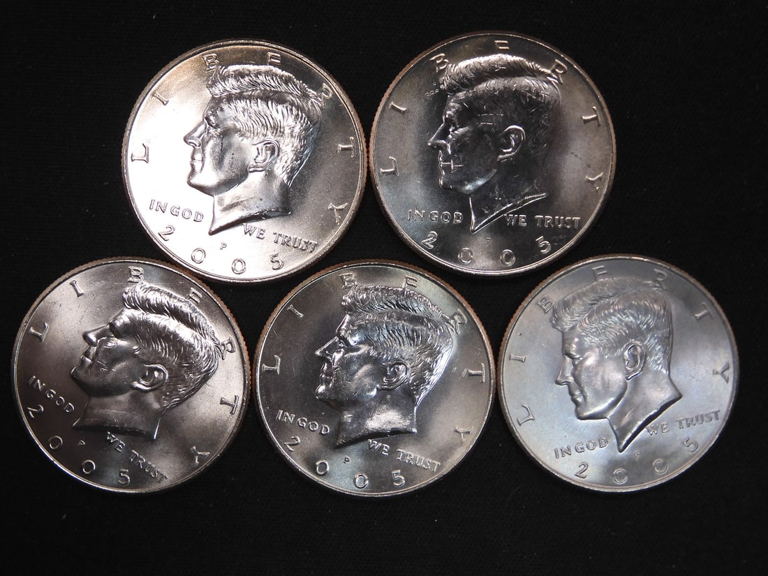 5 2005-P Clad Kennedy Half Dollars Uncirculated From Canvas Mint Bag (1 of 2)