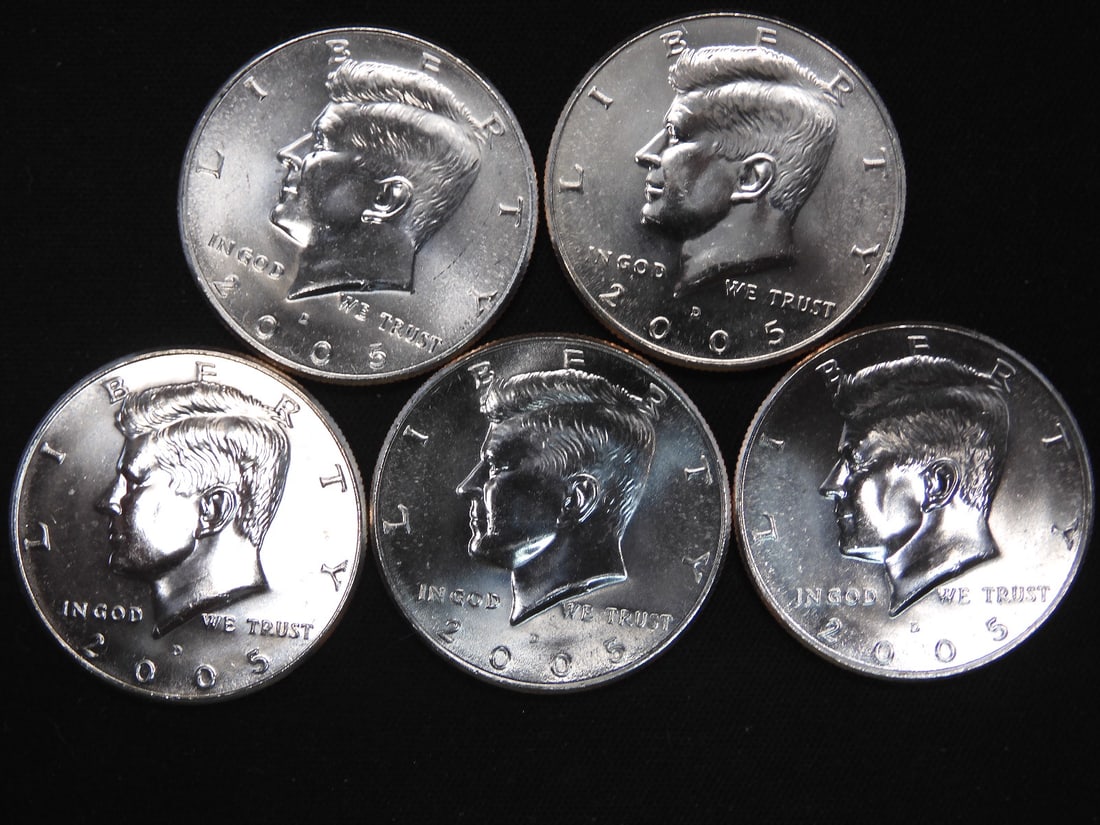 5 2005-D Clad Kennedy Half Dollars Uncirculated From Canvas Mint Bag (1 of 2)