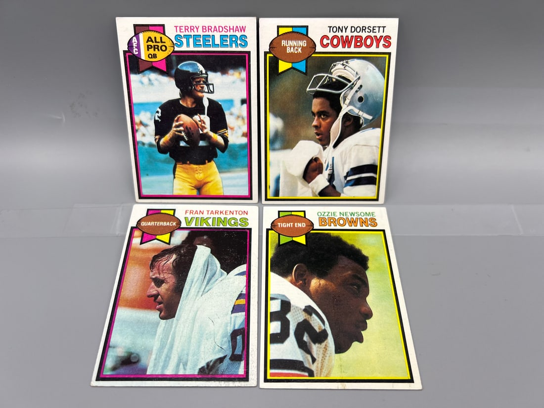 Lot of (4) 1979 Topps Football Star Player Cards W/ Ozzie Newsome RC - Varying Conditions - Terry (1 of 2)