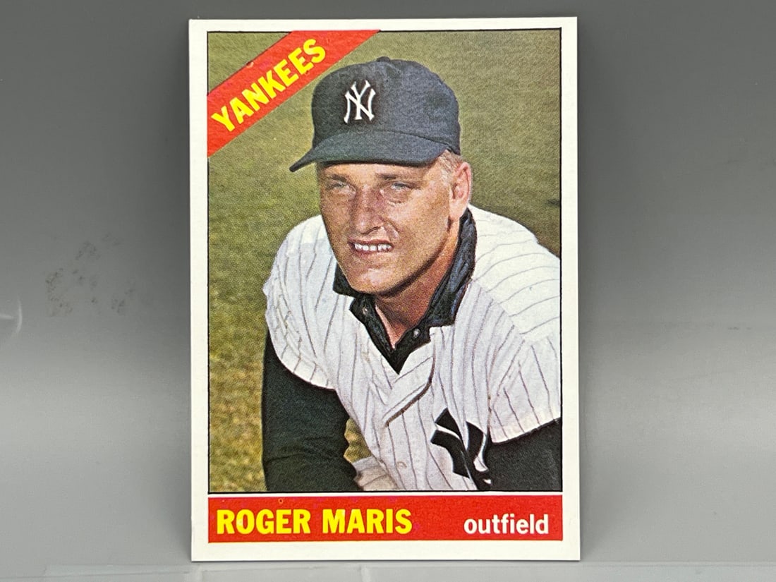 1966 Topps #365 Roger Maris - Card Presents in Very Nice Condition (1 of 3)